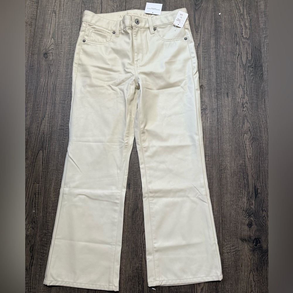 American Eagle Outfitters Cream Cropped Pants